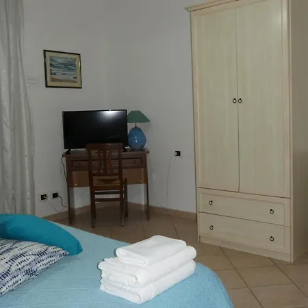 Bed & Breakfast B&B Oliena 3*