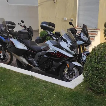 B&B Oliena 3* أوليينا