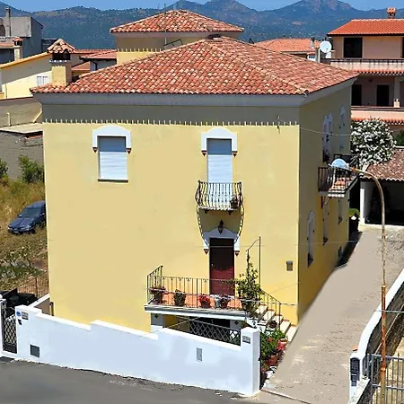 B&B Oliena Nocleg ze śniadaniem